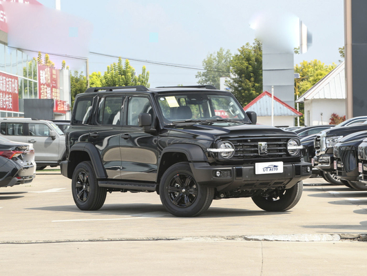 Τανκ 300 Cross-Country 2,0T Turbo Βενζινοκίνητο SUV Κινέζικο υβριδικό όχημα με φυσικό αέριο/βενζίνη-ηλεκτρικό