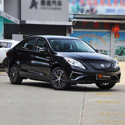 Dongfeng Fengxing S50 T1 T5 E1 M5 5 θέσεις 415 χλμ. Καθαρό ηλεκτρικό σεντάν 4705*1790*1540mm