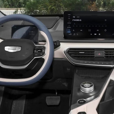 Γρήγορος χρόνος φόρτισης Γεωμετρία A 2022 Pro 600KM Red Apple Plus GEELY Ηλεκτρικά αυτοκίνητα ενέργειας
