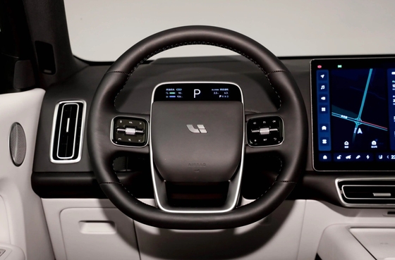 Li ONE L9 Ηλεκτρικό SUV με Τερνή μπαταρία λιθίου και αριστερό τιμόνι
