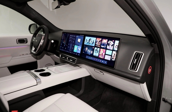 Li ONE L9 Ηλεκτρικό SUV με Τερνή μπαταρία λιθίου και αριστερό τιμόνι