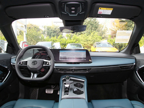 Ηλεκτρικό καύσιμο 2023 1.5 τ Mg 7 Comfort Version Of Gasoline Αυτοκίνητο με ESC Λούξυ 210km Αυτοκίνητο