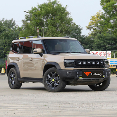Το Jetour Traveller 2024 4WD SUV με γρήγορη επιτάχυνση και κόκκινο / μπλε Jetour Traveler 2.0T